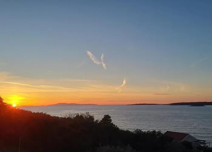 Perfect Nest At Sunset Vela Luka
