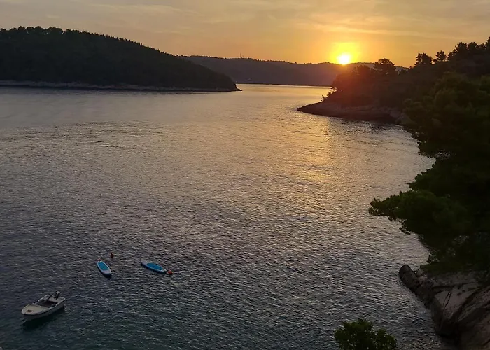 Perfect Nest At Sunset Holiday home